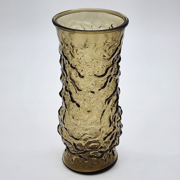 Vintage E.O. Brody Co. 8.5 in. Crinkle Glass Vase Avocado Green - Picture 1 of 4